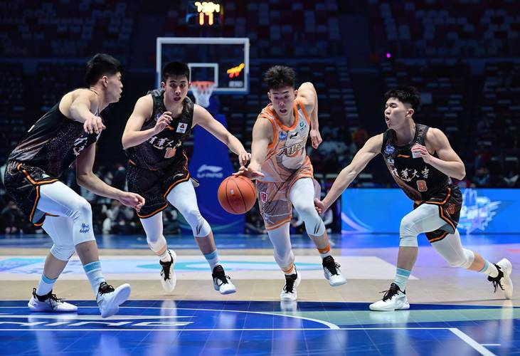 2021到2022cba球队球员