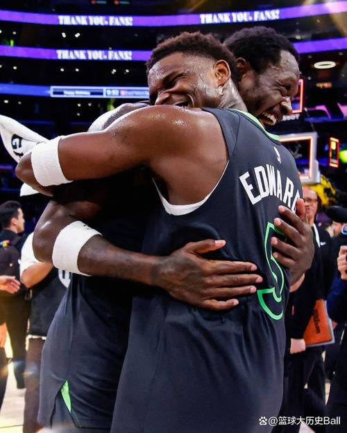 兰德尔打什么位置