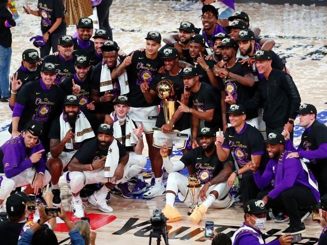 2020年nba总冠军成员