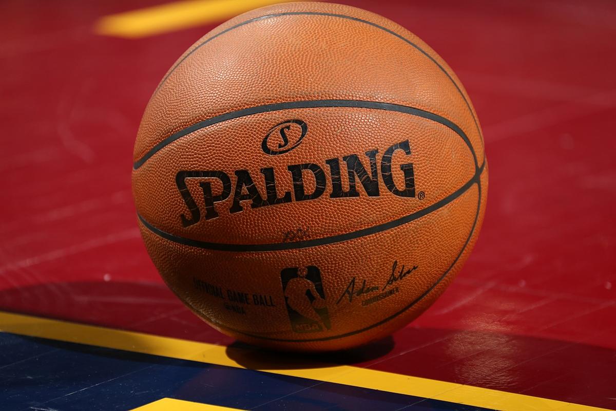 nba正式比赛用球