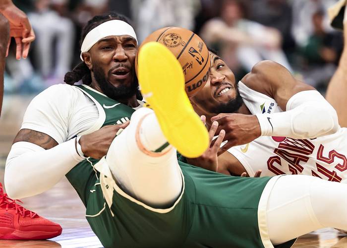 中国队对雄鹿比赛录像