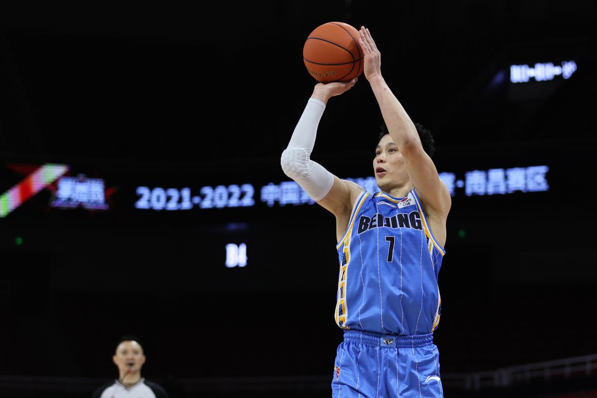 林书豪在nba那个球队打球