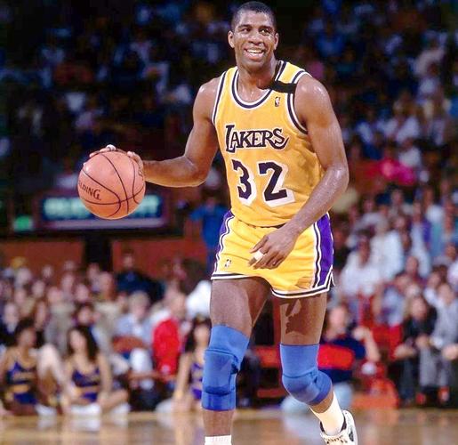 魔术师约翰逊多久退役