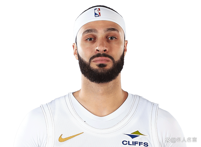 篮球里的前锋是什么意思