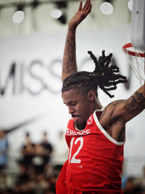 莫兰特的弹跳高度