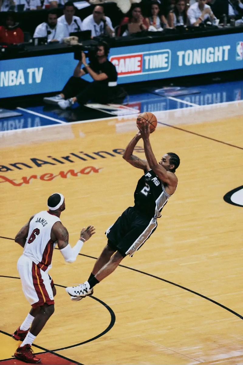 马刺队的伦纳德去哪了