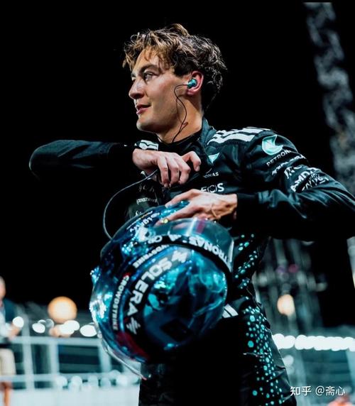 拉塞尔今年几岁